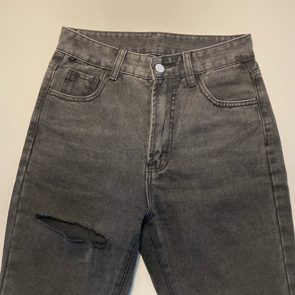 Distress mom jeans - Picture 2 of 5